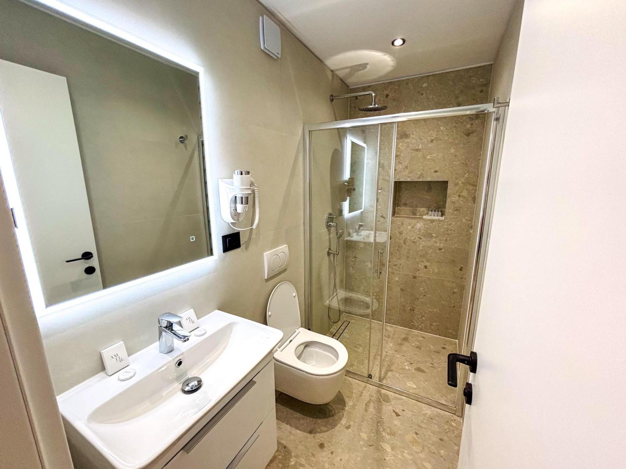 Marthinis Luxury Suites Split Kültér fotó